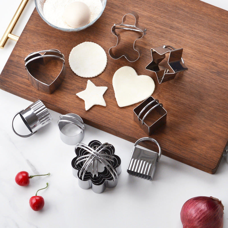 5Pcs / Set Stainless Steel Cookie Cutters with Handle Mousse Cake Baking Mold (BPA Free, No FDA) 5Pcs / Set Stainless Steel Cookie Cutters with Handle Mousse Cake Baking Mold (BPA Free, No FDA)